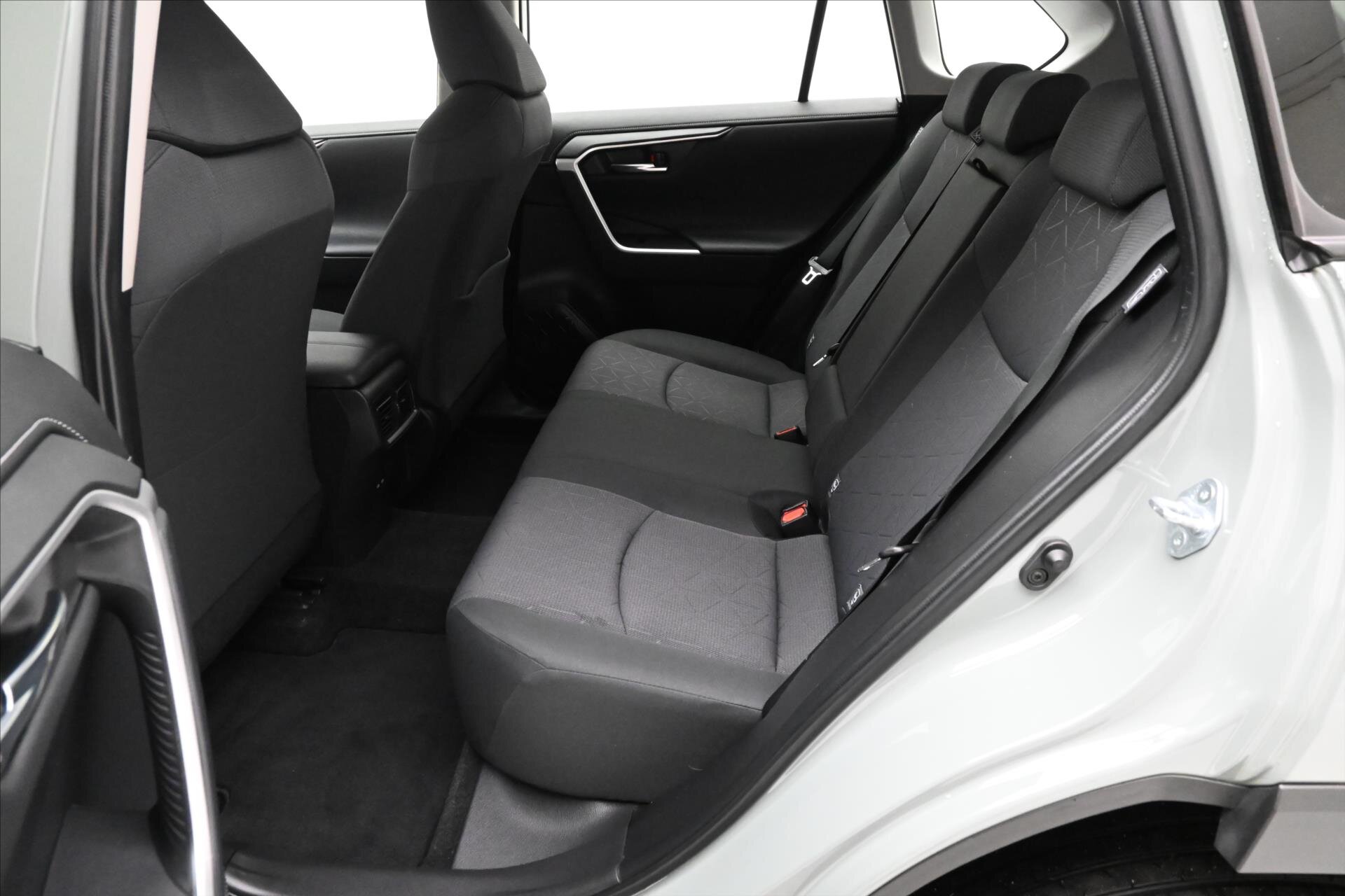 Toyota RAV4 SUV 2,0 l 129 kw