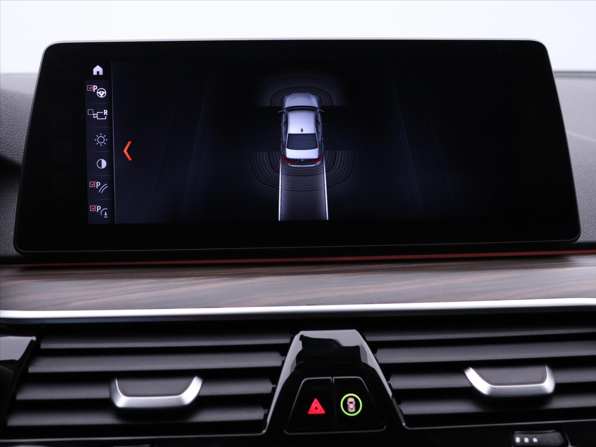 BMW Řada 5 Sedan / Limuzína 2,0 l 140 kw