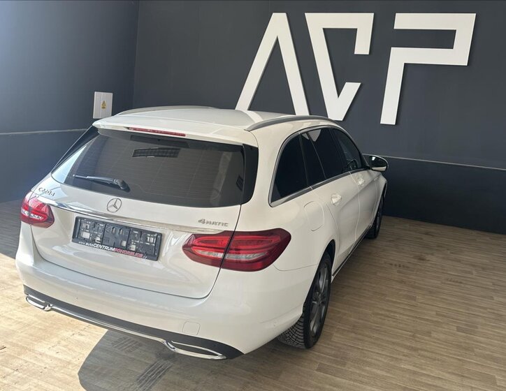 Mercedes-Benz Třídy C Kombi 2,1 l 125 kw