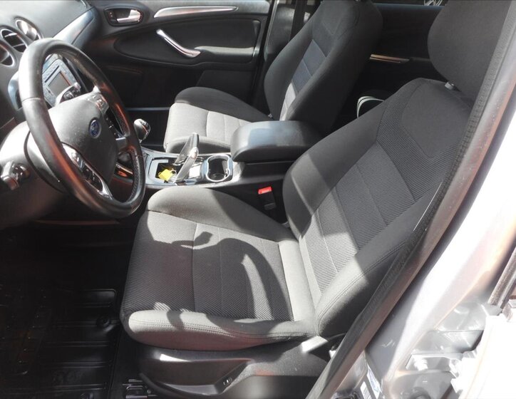 Ford S-MAX Kombi 2,2 l 129 kw