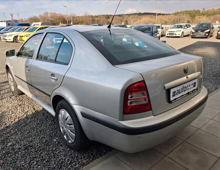 Škoda Octavia Sedan / Limuzína 2,0 l 85 kw