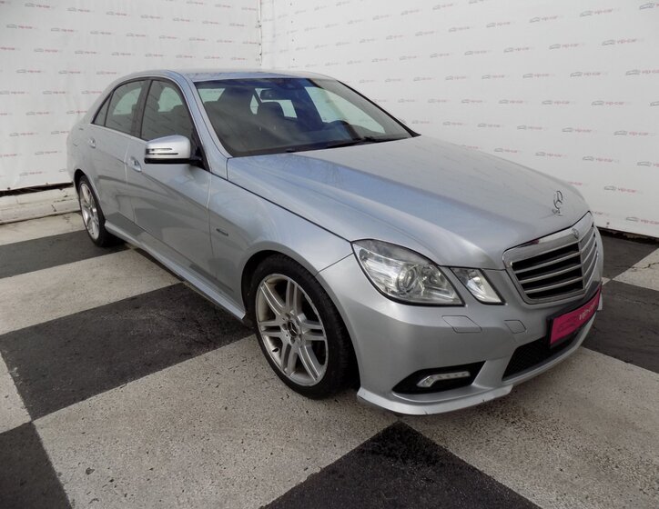 Mercedes-Benz Třídy E Sedan / Limuzína 2,1 l 125 kw