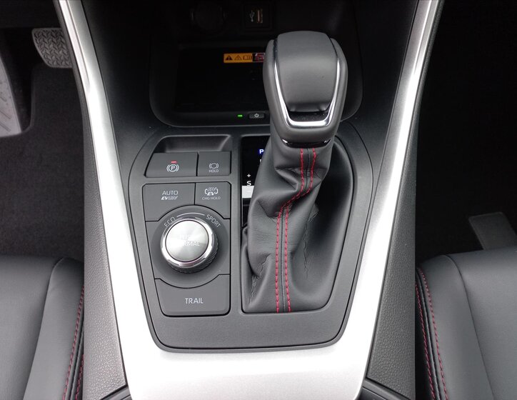 Toyota RAV4 SUV 2,5 l 136 kw