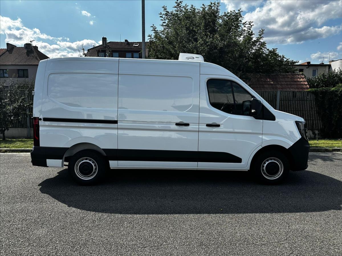 Nissan Interstar