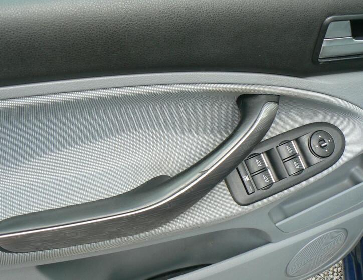 Ford C-MAX MPV 2,0 l 107 kw