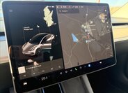 Tesla Model 3 Sedan / Limuzína 0,0 100 kw