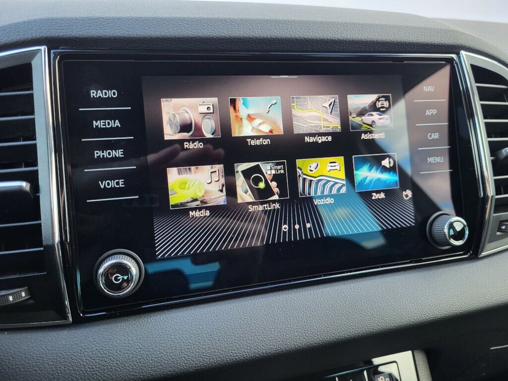 Škoda Karoq SUV / Terénní 1,5 l 110 kw