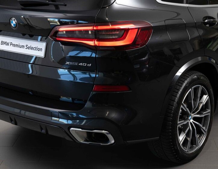 BMW X5 SUV / Terénní 3,0 l 250 kw