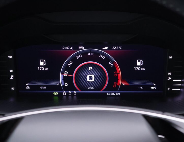 Škoda Karoq SUV 1,5 l 110 kw