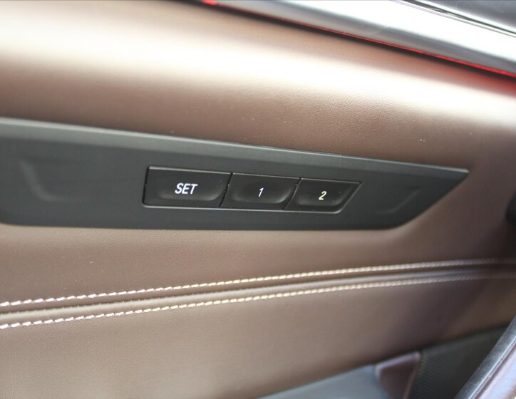 BMW Řada 5 Sedan 3,0 l 250 kw