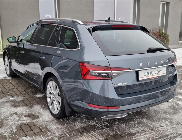 Škoda Superb Kombi 2,0 l 140 kw