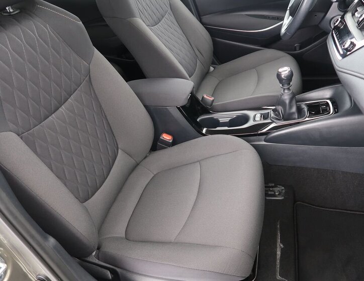 Toyota Corolla Sedan 1,5 l 92 kw