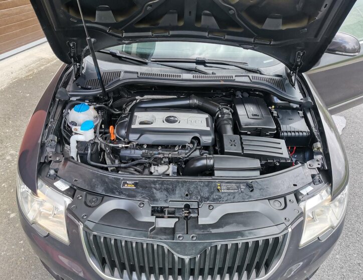 Škoda Superb Ostatní 1,8 l 118 kw