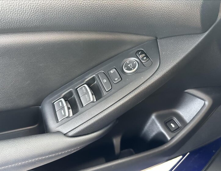 Honda Accord Sedan / Limuzína 1,5 l 141 kw