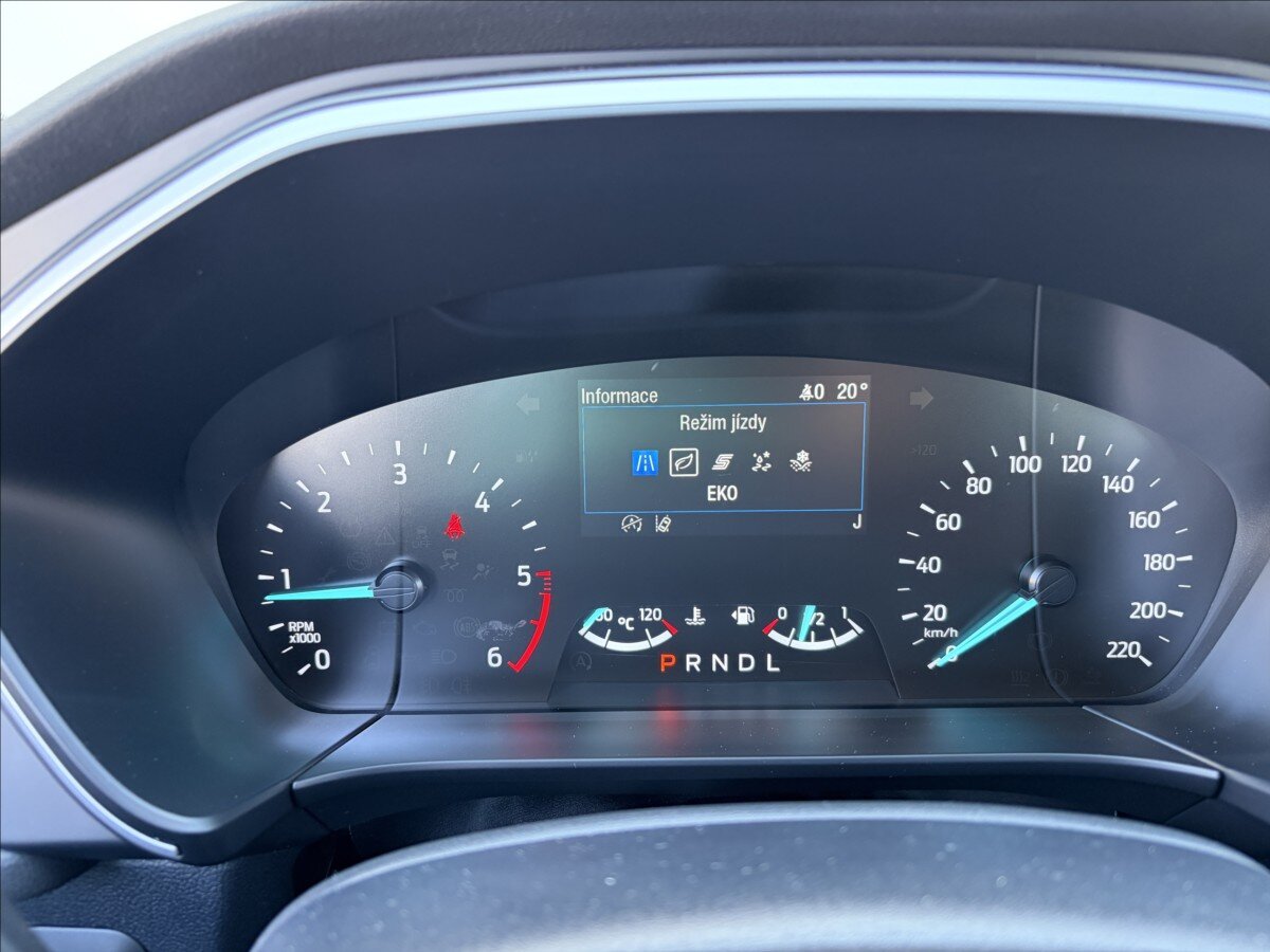 Ford Kuga Kombi 2,0 l 140 kw