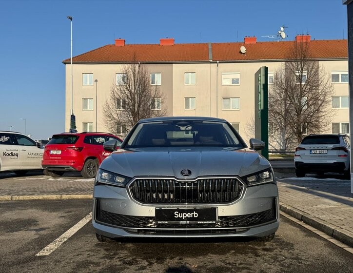 Škoda Superb Ostatní 2,0 l 195 kw