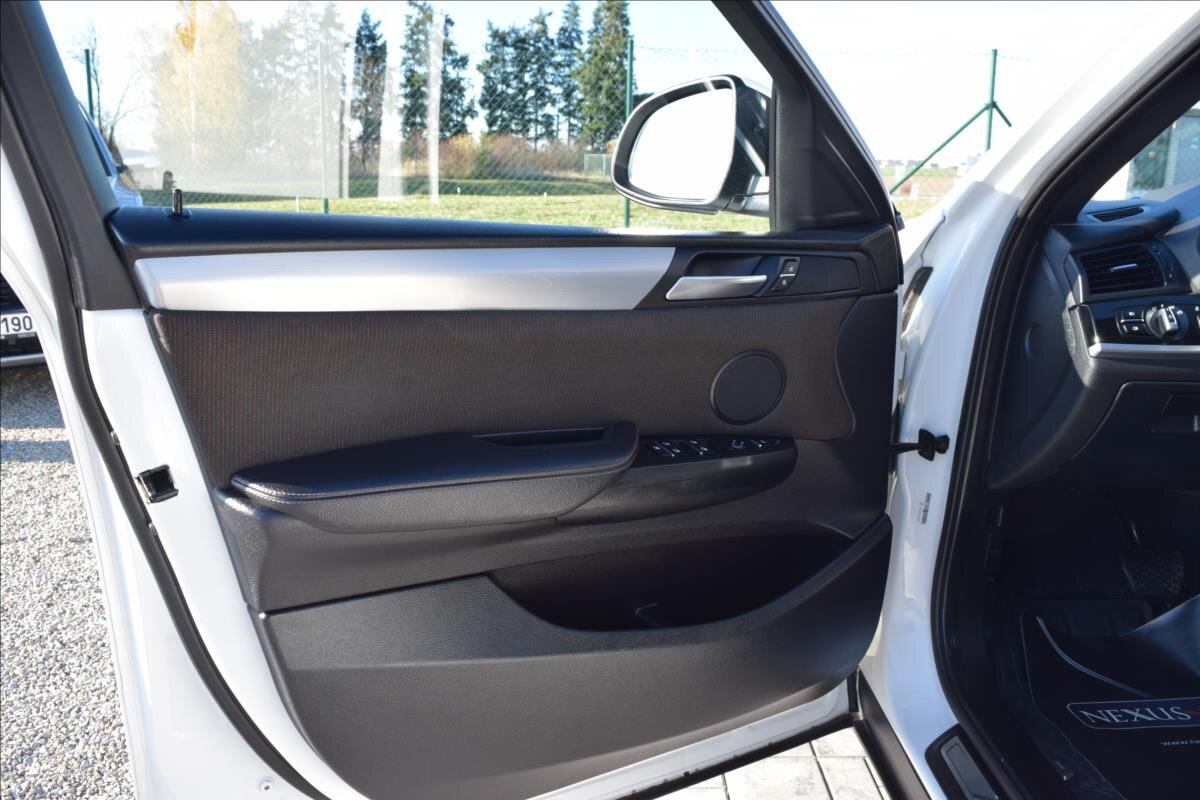 BMW X4 Sedan 2,0 l 140 kw