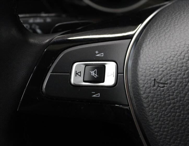 Volkswagen Touran 18