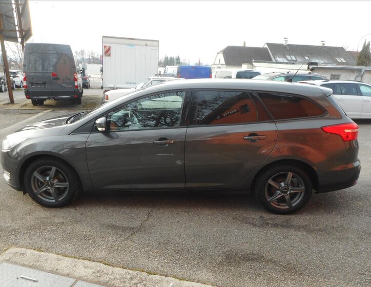 Ford Focus Kombi 1,5 l 70 kw