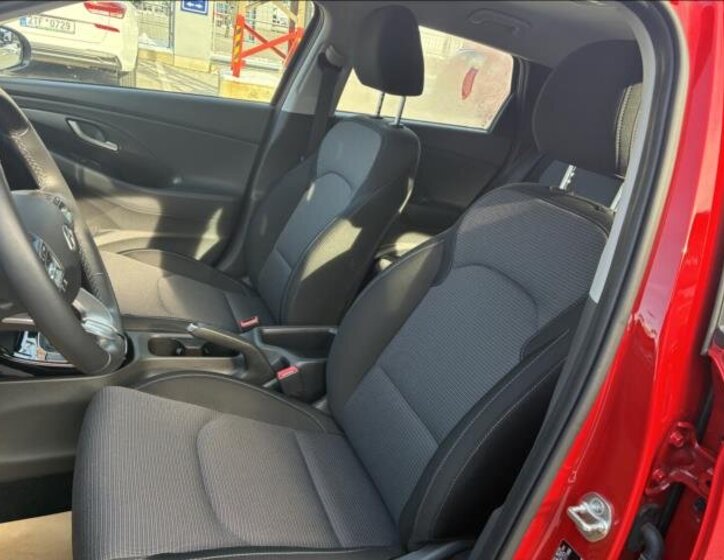 Hyundai i30 Kombi 1,5 l 70 kw