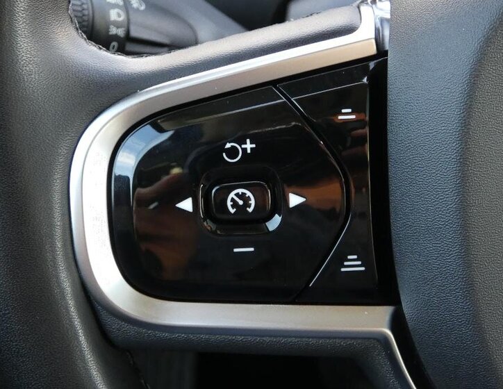 Volvo XC90 SUV / Terénní 2,0 l 173 kw