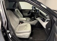 Toyota Highlander SUV 2,5 l 140 kw