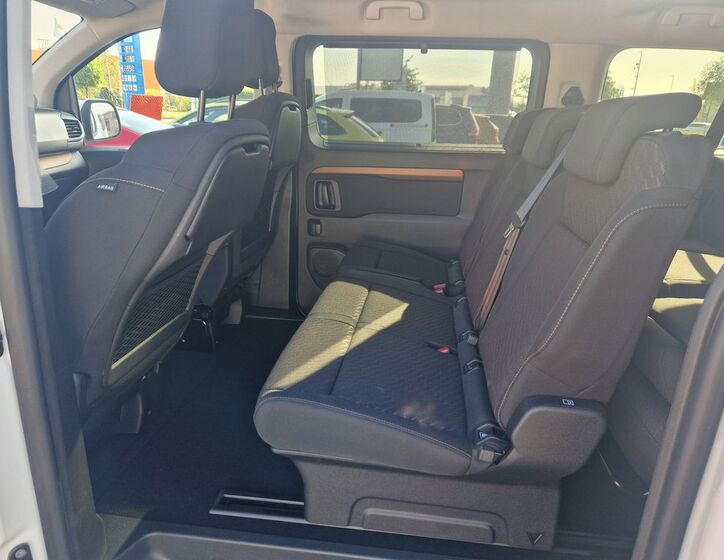Toyota ProAce Verso 11