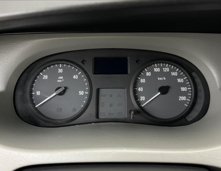 Opel Vivaro Kombi 2,5 l 107 kw