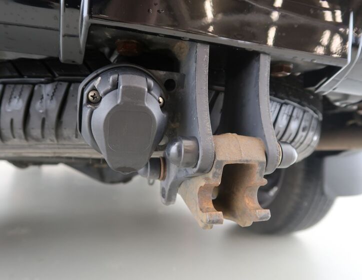 Toyota Land Cruiser 38