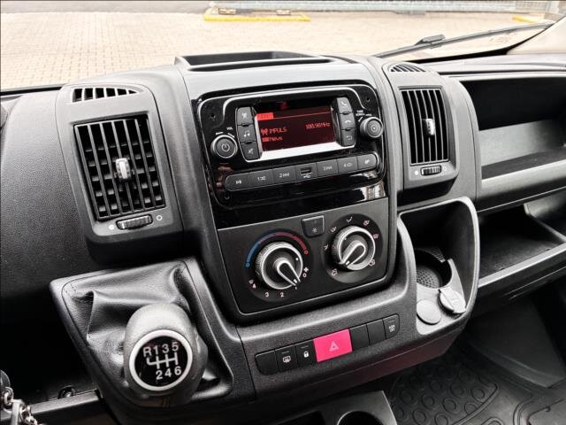 Opel Movano Skříň 2,2 l 103 kw