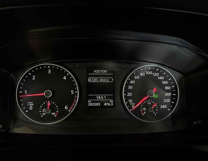 Volkswagen Transporter 19