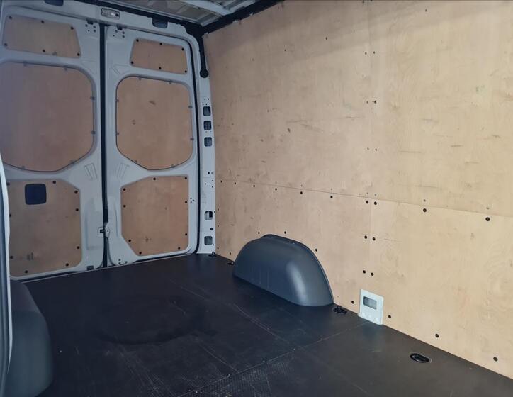 Mercedes-Benz Sprinter 17