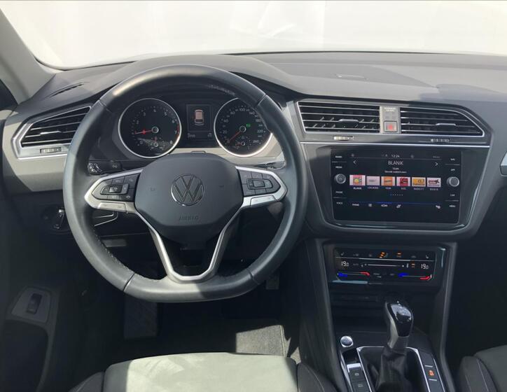 Volkswagen Tiguan 16