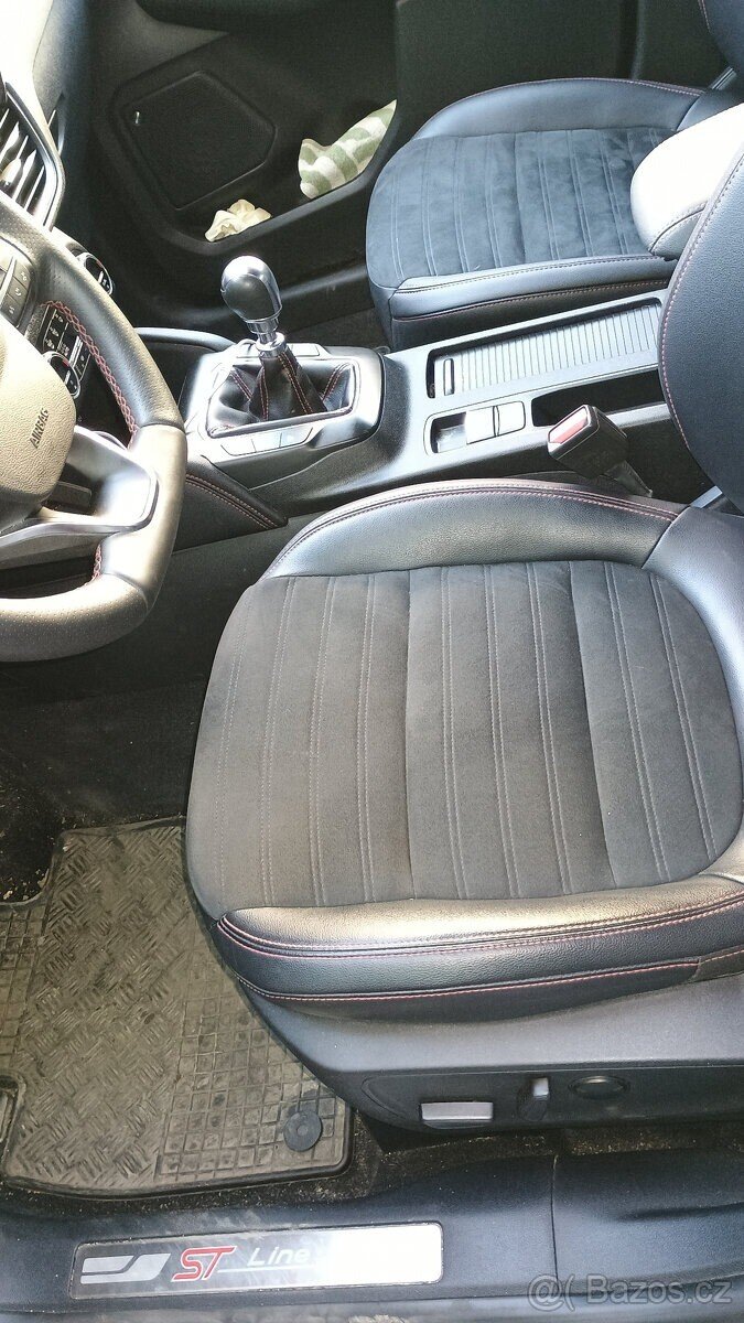 Ford Kuga SUV / Terénní 1,5 l 110 kw