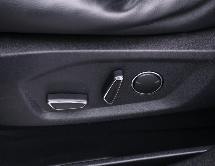 Ford S-MAX MPV 2,0 l 110 kw