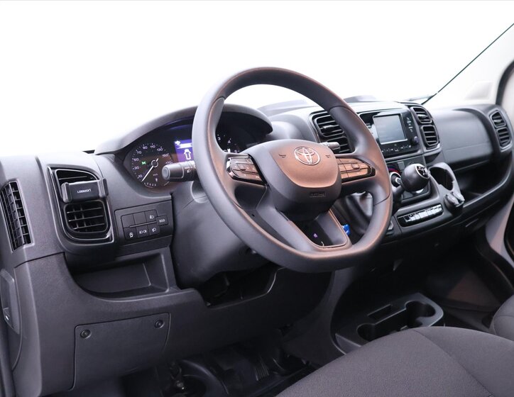 Toyota Proace Max Skříň 2,2 l 88 kw