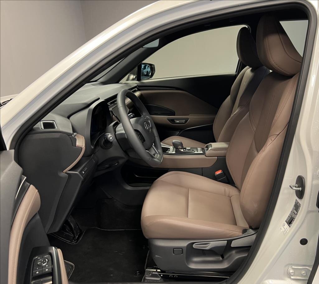 Lexus LBX SUV 1,5 l 100 kw