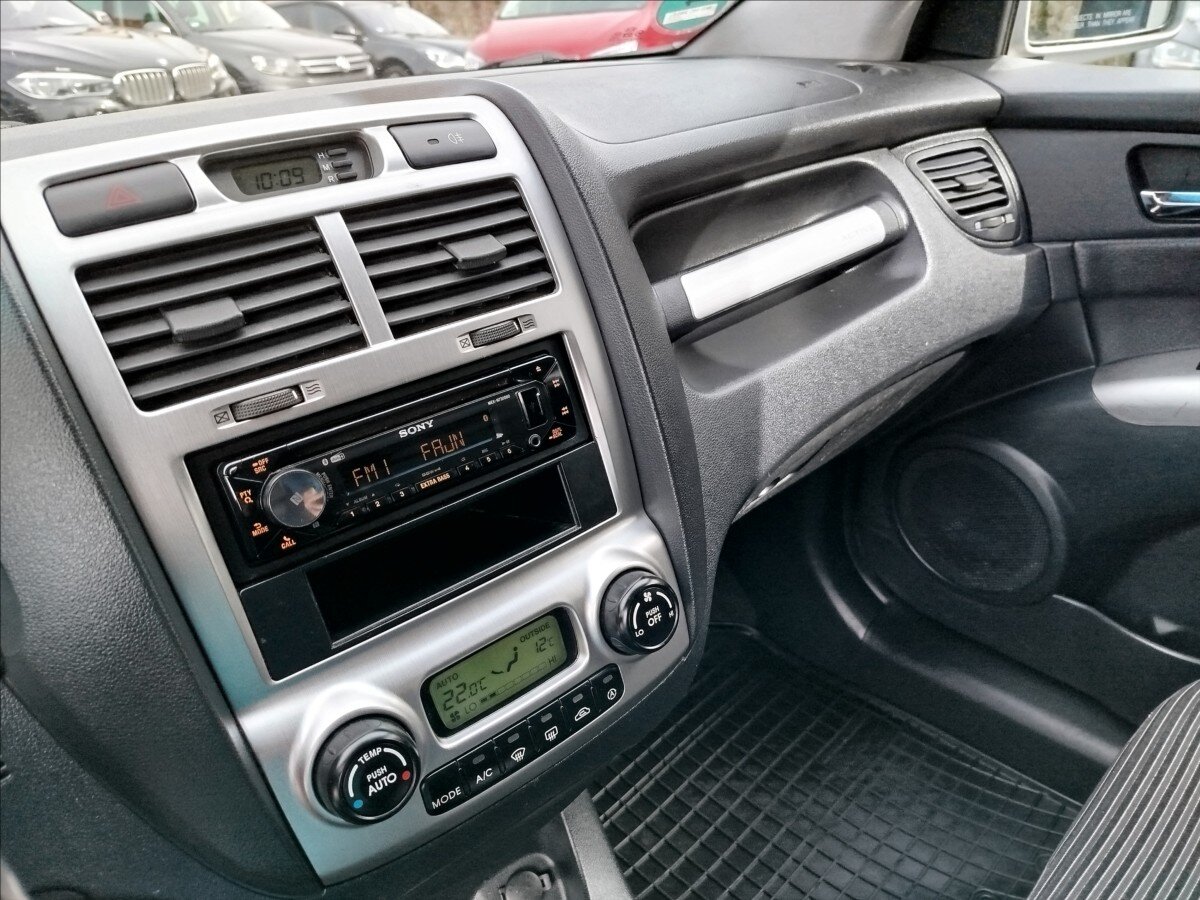 KIA Sportage SUV / Terénní 2,0 l 103 kw