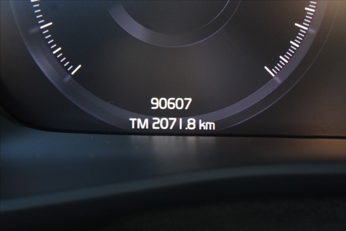 Volvo XC40 SUV 2,0 l 140 kw