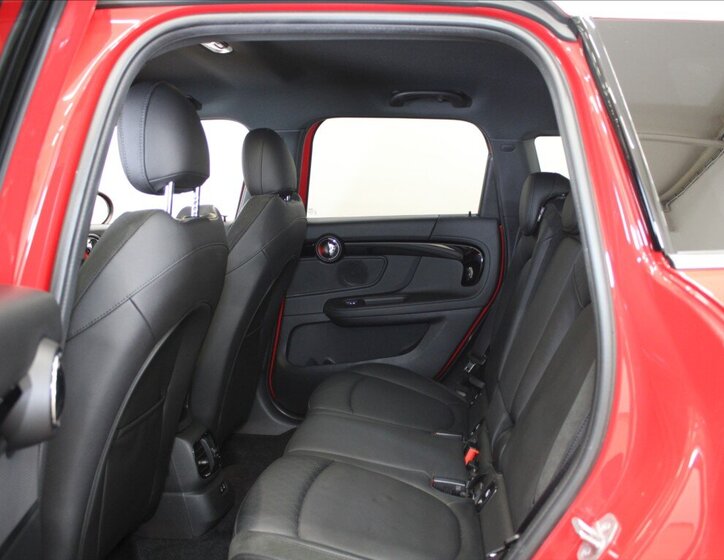 Mini Countryman SUV / Terénní 1,5 l 100 kw