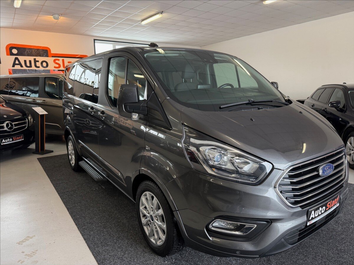 Ford Tourneo Custom