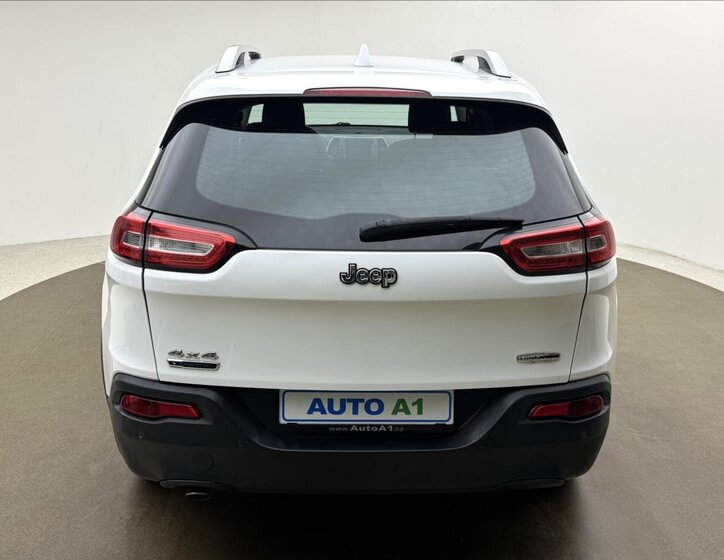 Jeep Cherokee SUV 2,0 l 103 kw
