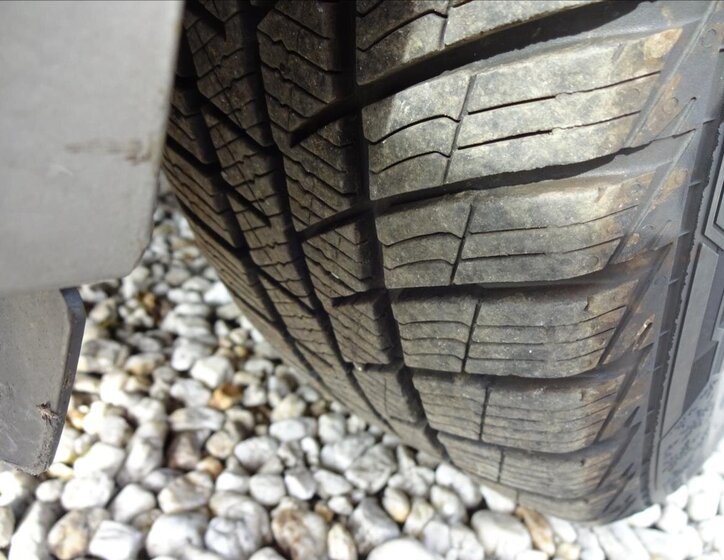 Škoda Rapid Sedan / Limuzína 1,2 l 66 kw