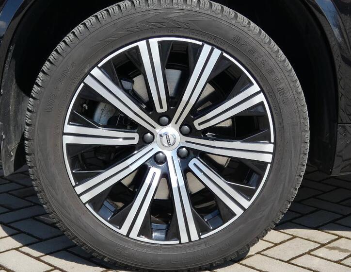 Volvo XC90 26