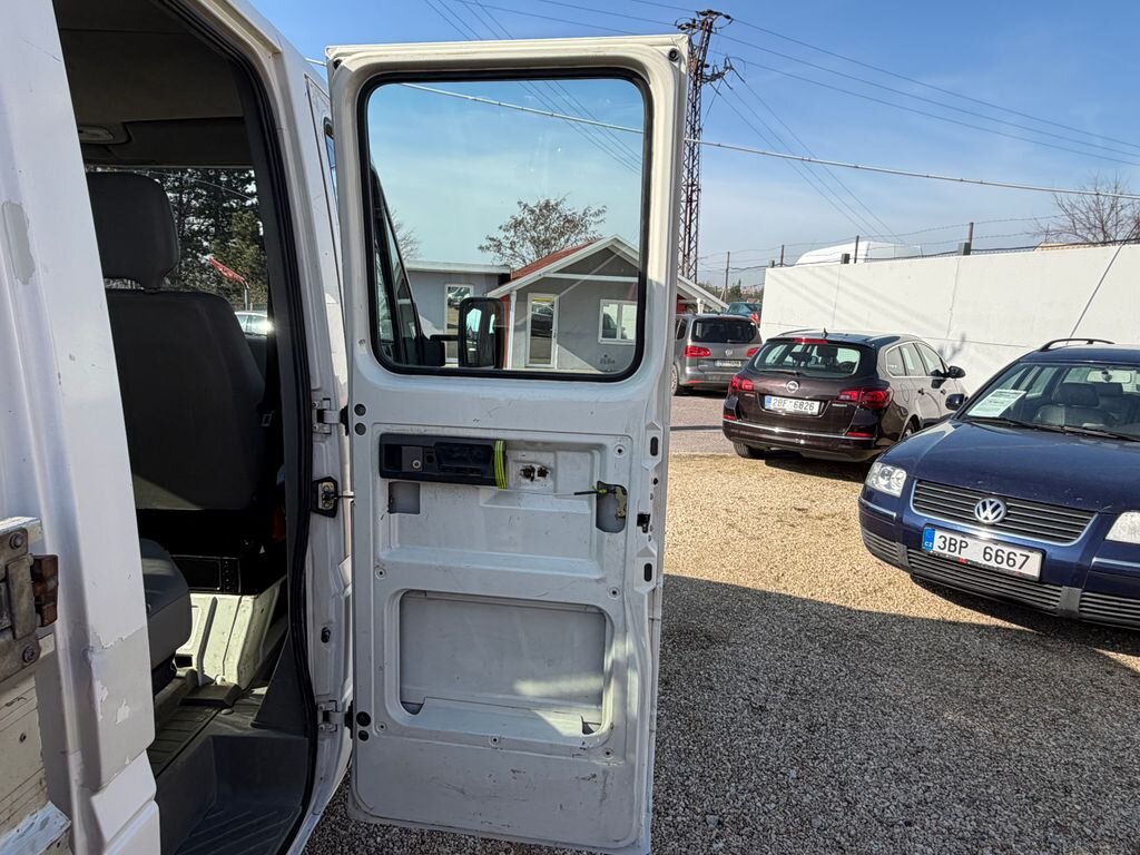 Volkswagen LT Skříň 2,5 l 70 kw