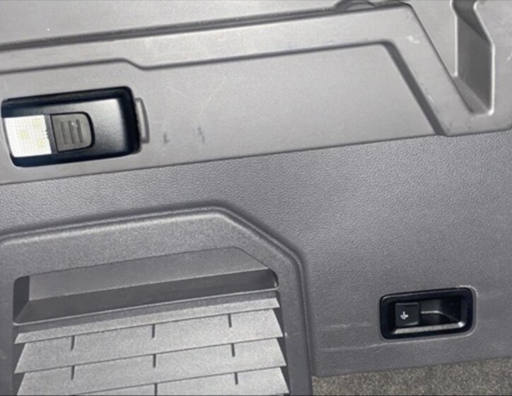 Volkswagen Multivan 9