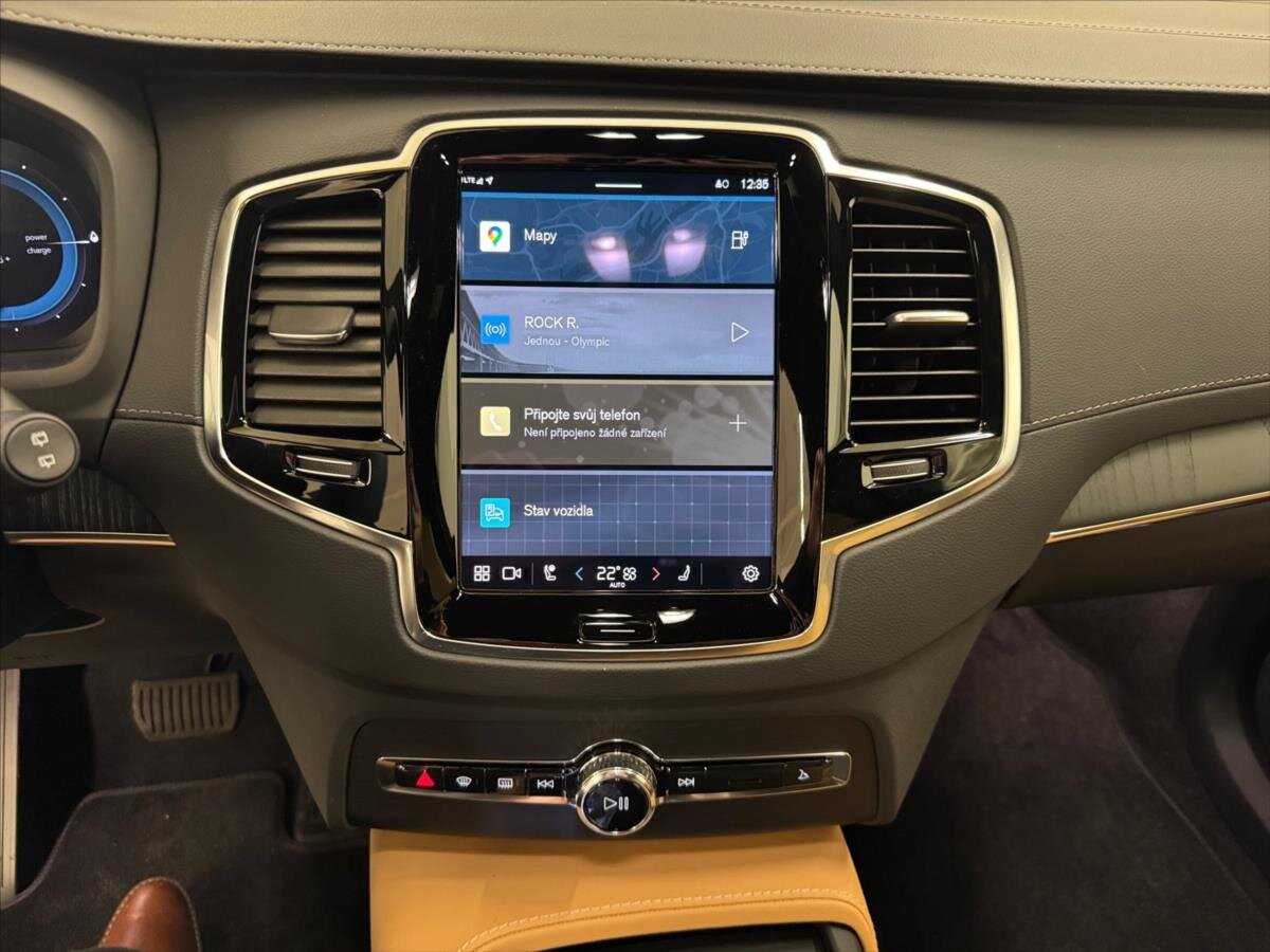 Volvo XC90 SUV / Terénní 2,0 l 335 kw