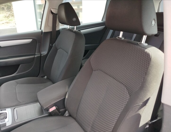 Volkswagen Passat 11