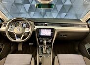 Volkswagen Passat 10