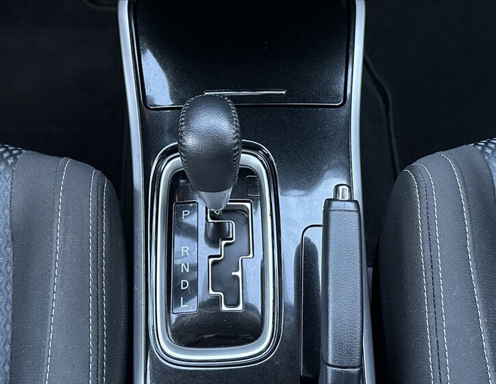 Mitsubishi Outlander 26